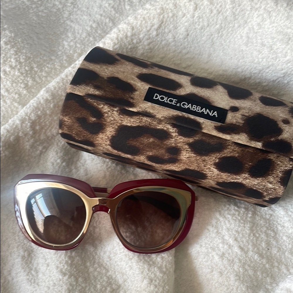 Dolce & Gabbana Red and Gold Cat-Eye Sunglasses